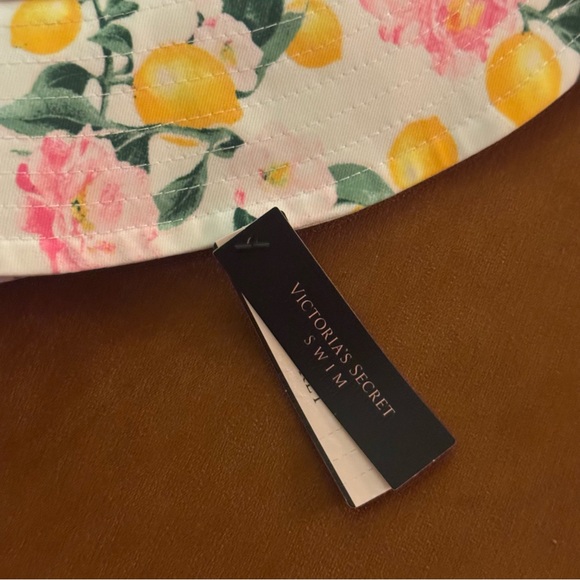 Victoria’s Secret Lemon Floral Bucket Hat | White/Pink/Yellow Summer Print | NWT - Picture 4 of 8